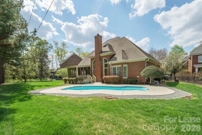 Building Photo - 12004 Camargo Ct