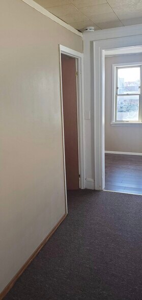 Building Photo - 9431 97th St