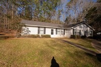 Building Photo - Duplex for Rent on Laurie Dr.
