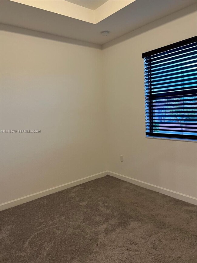 Building Photo - 20631 NE 7th Pl