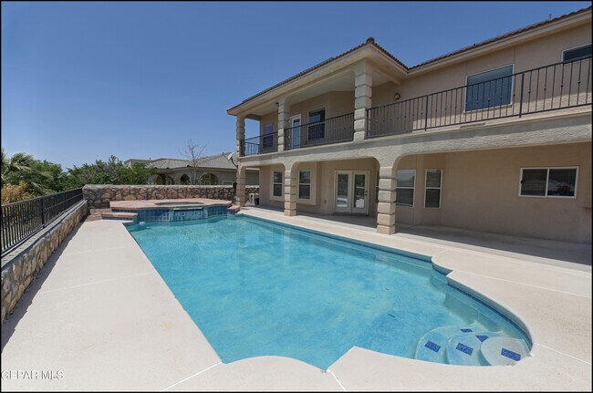 Building Photo - 6300 Franklin Vista Dr