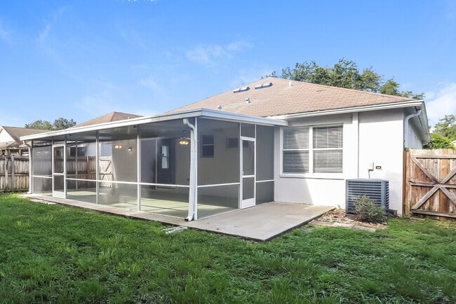 Building Photo - 6717 Cambridge Park Dr