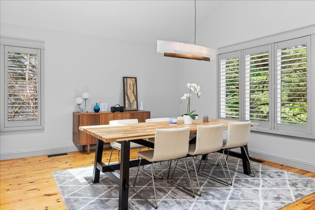 Building Photo - 710 Lighthouse Ave