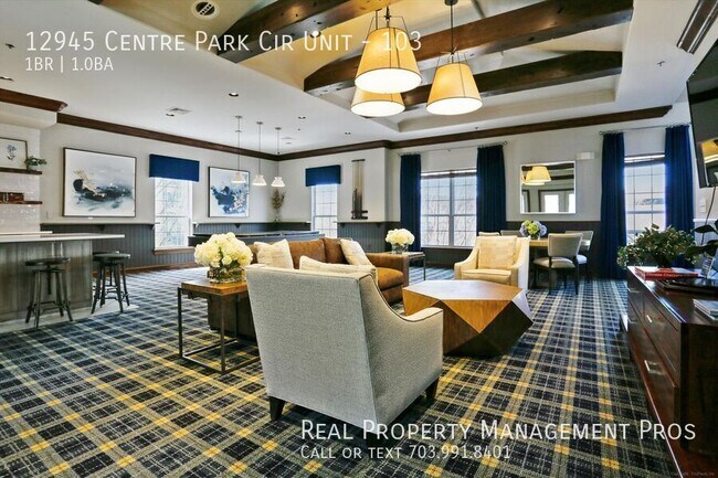 Building Photo - 12945 Centre Park Cir