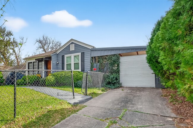 Building Photo - 5618 Belmark St