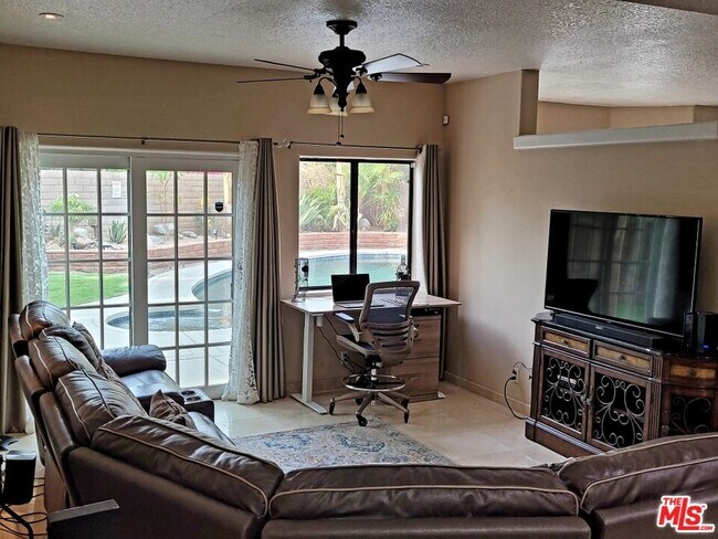 Building Photo - 78920 Skyward Way