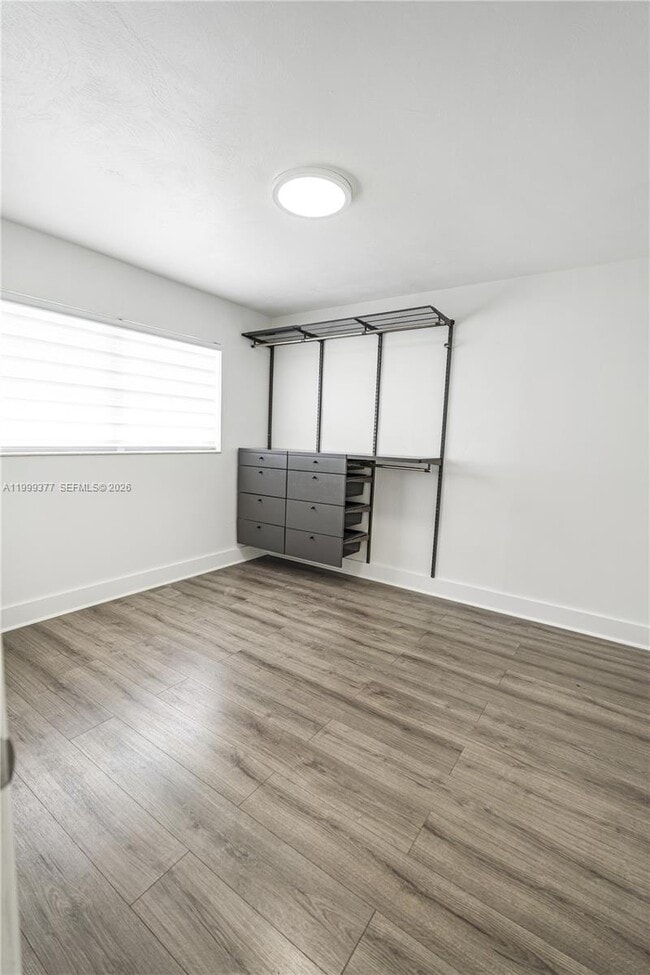 Building Photo - 7031 SW 27th Ct