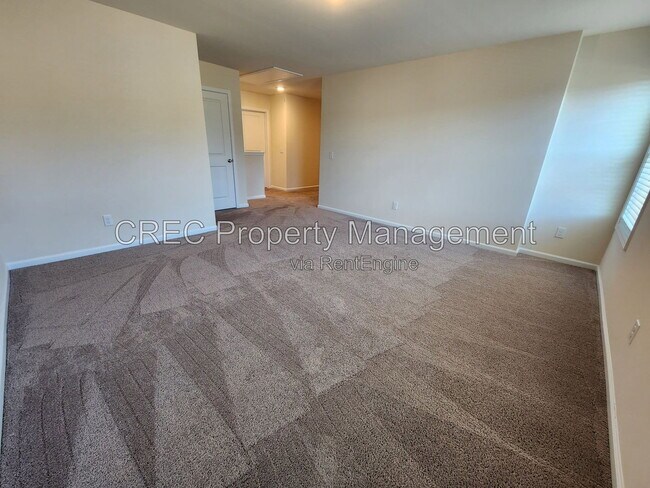 Building Photo - 260 Hyrne Dr