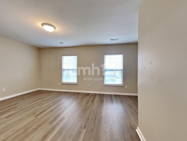 Building Photo - 5034 Ballantine Dr