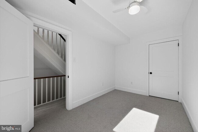Building Photo - 3560 New Queen St