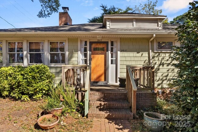 Building Photo - 2917 Forest Park Dr