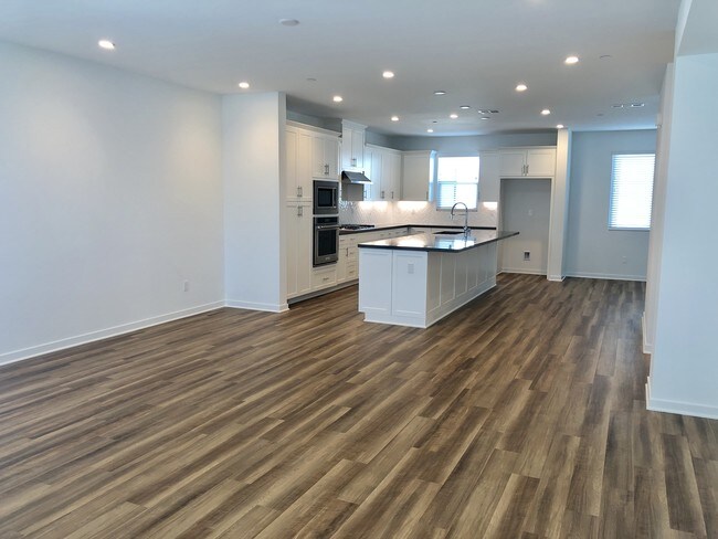 Living Room - 17821 Gillette Ave