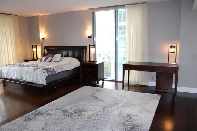 Building Photo - 31 SE 6th St