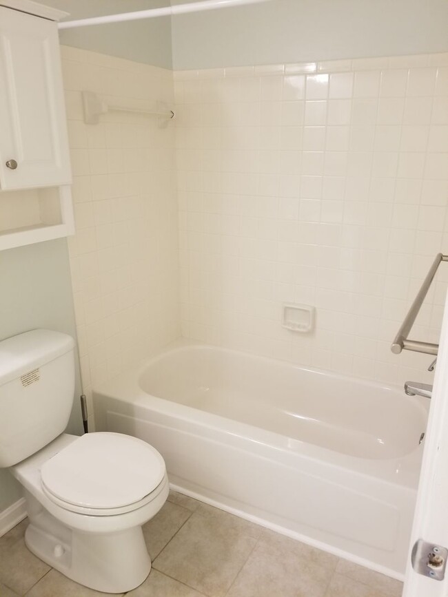 Building Photo - 2603 Camelback Ln