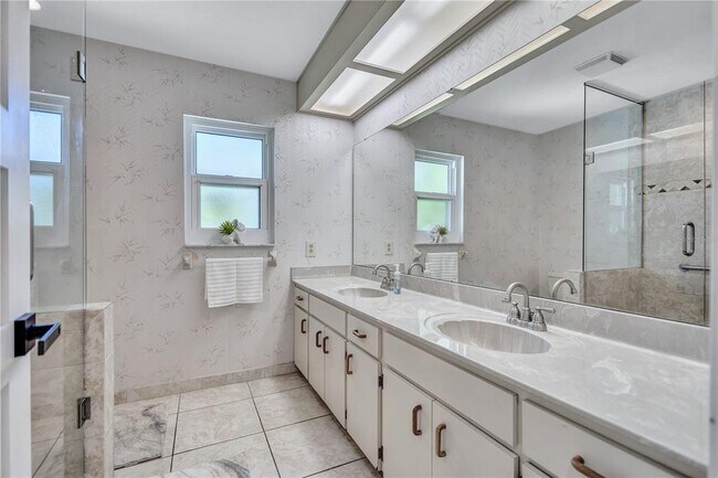 Building Photo - 10825 Christopher Ct