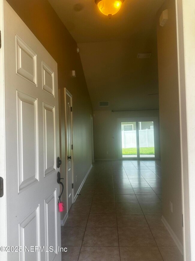 Building Photo - 45157 Ingleham Cir