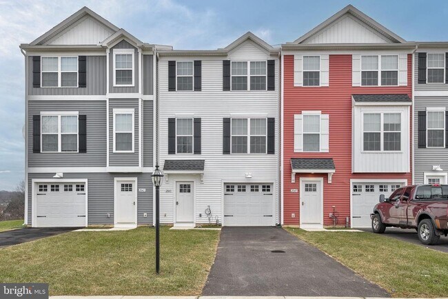 Building Photo - 2026 Ter Vw Ln