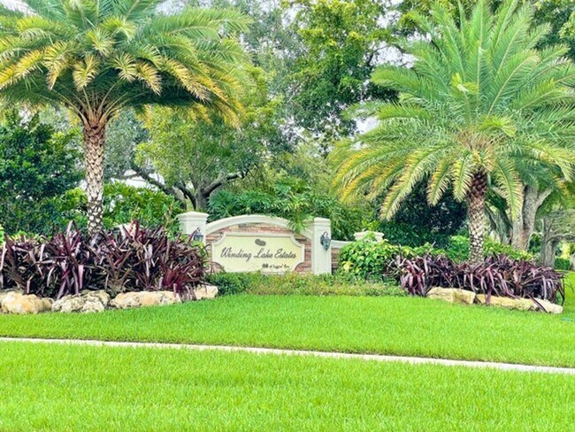 Building Photo - 11933 Waterwood Dr