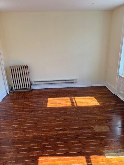 Building Photo - 4742 Richmond St