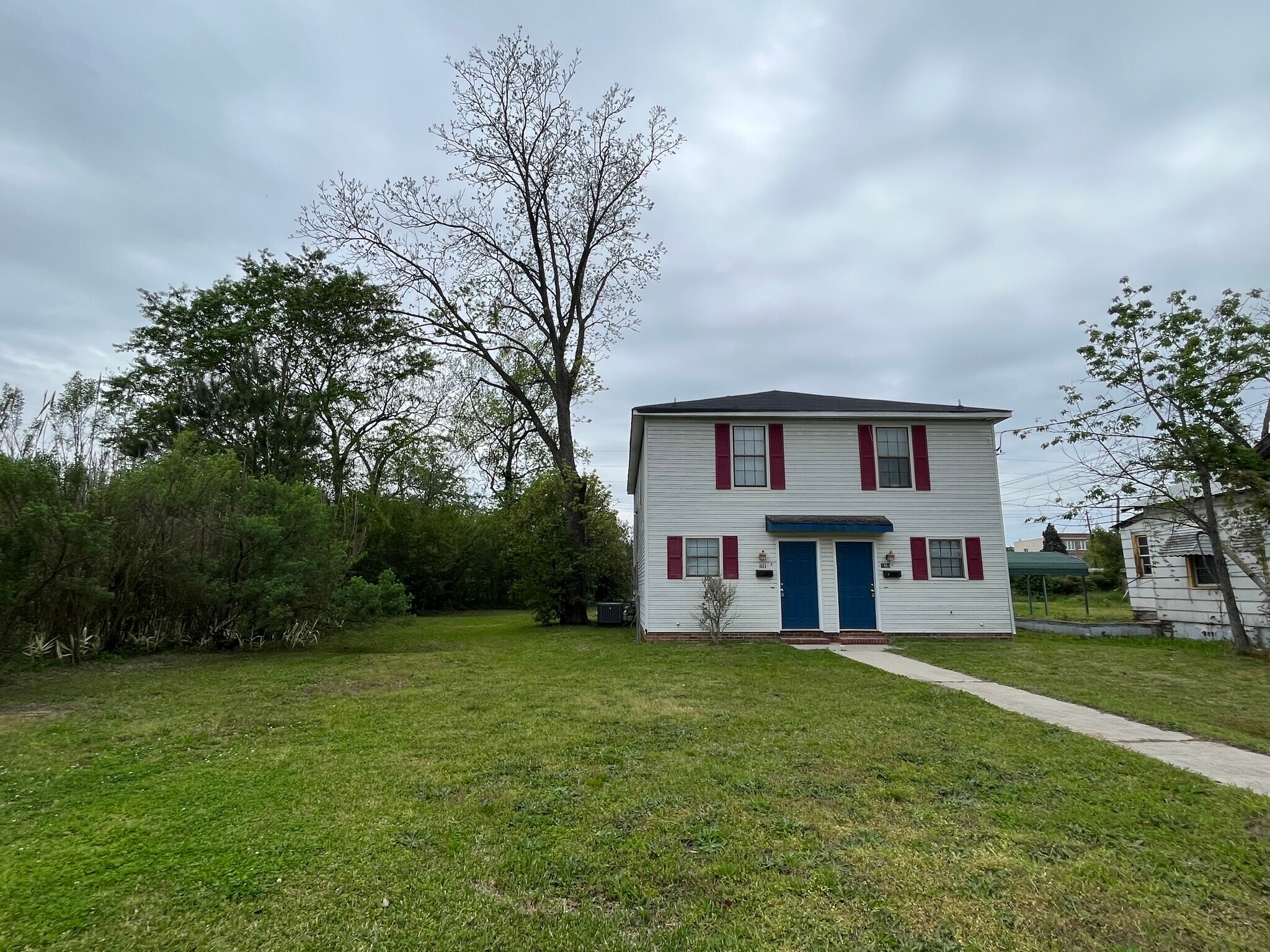 Building Photo - 1111 Emmett St