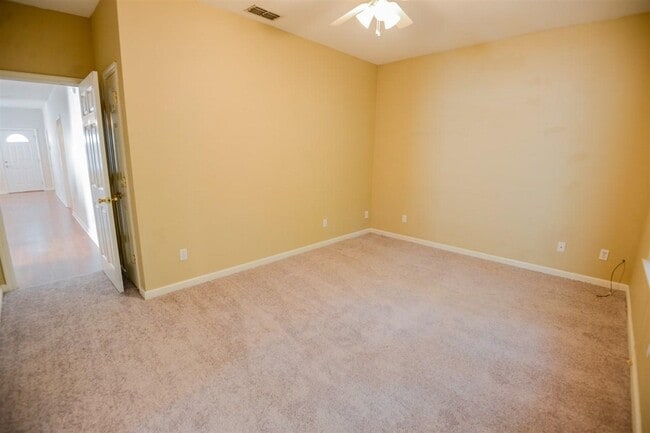 Building Photo - 2116 Bullocks Run Rd