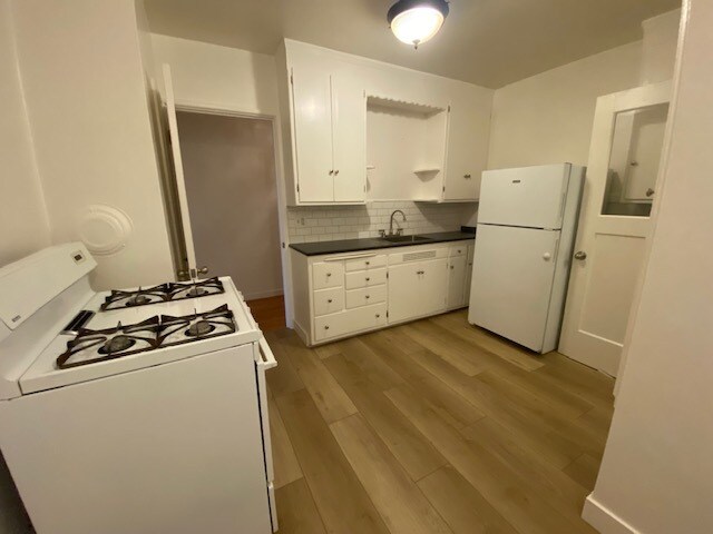 Building Photo - 1013 Berrellesa St