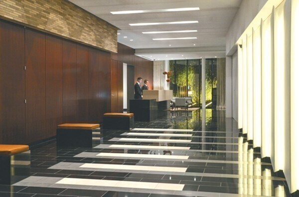 Building Photo - 580 Washington St