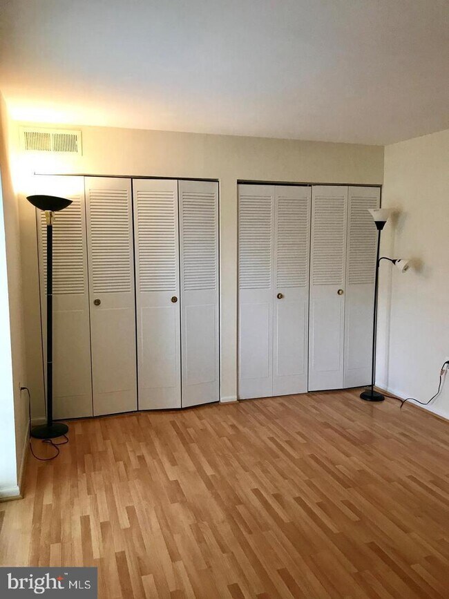 6133 Leesburg Pike 6133 Leesburg Pike Falls Church VA 22044