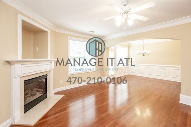 Building Photo - 3 Bedroom Townhome for Rent- Peachtree Rid...
