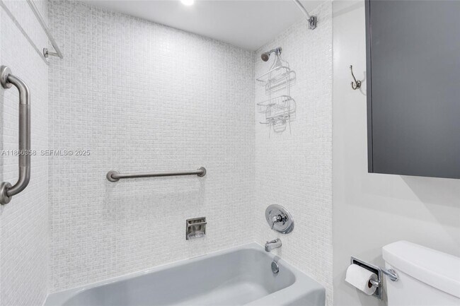 Building Photo - 1200 S Ocean Blvd