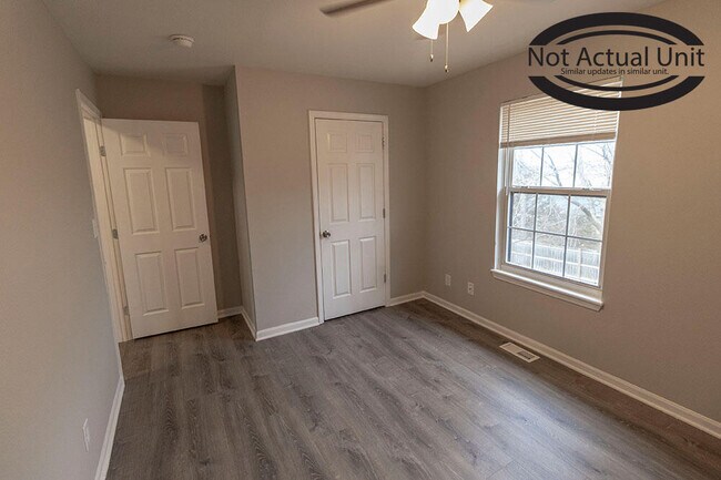 Building Photo - 1521 Typhoon Ct