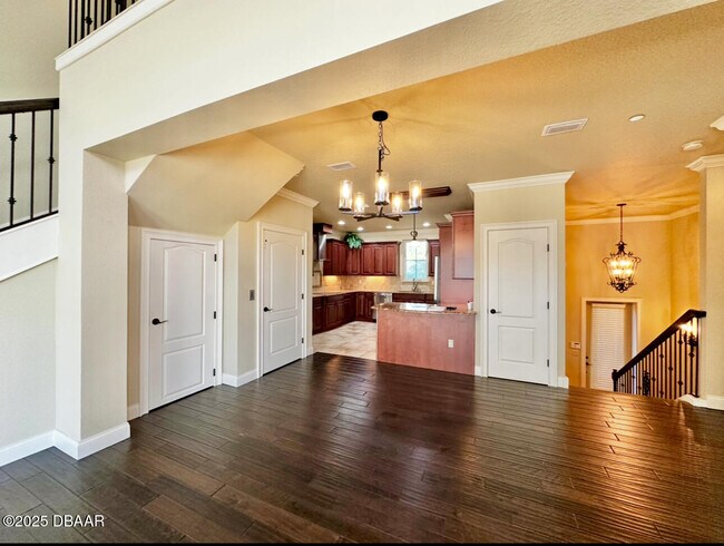 Building Photo - 5090 Riverside Dr