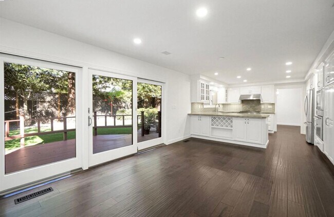Building Photo - San Ramon 4 Bd / 2.5 Ba Semi Custom Home l...