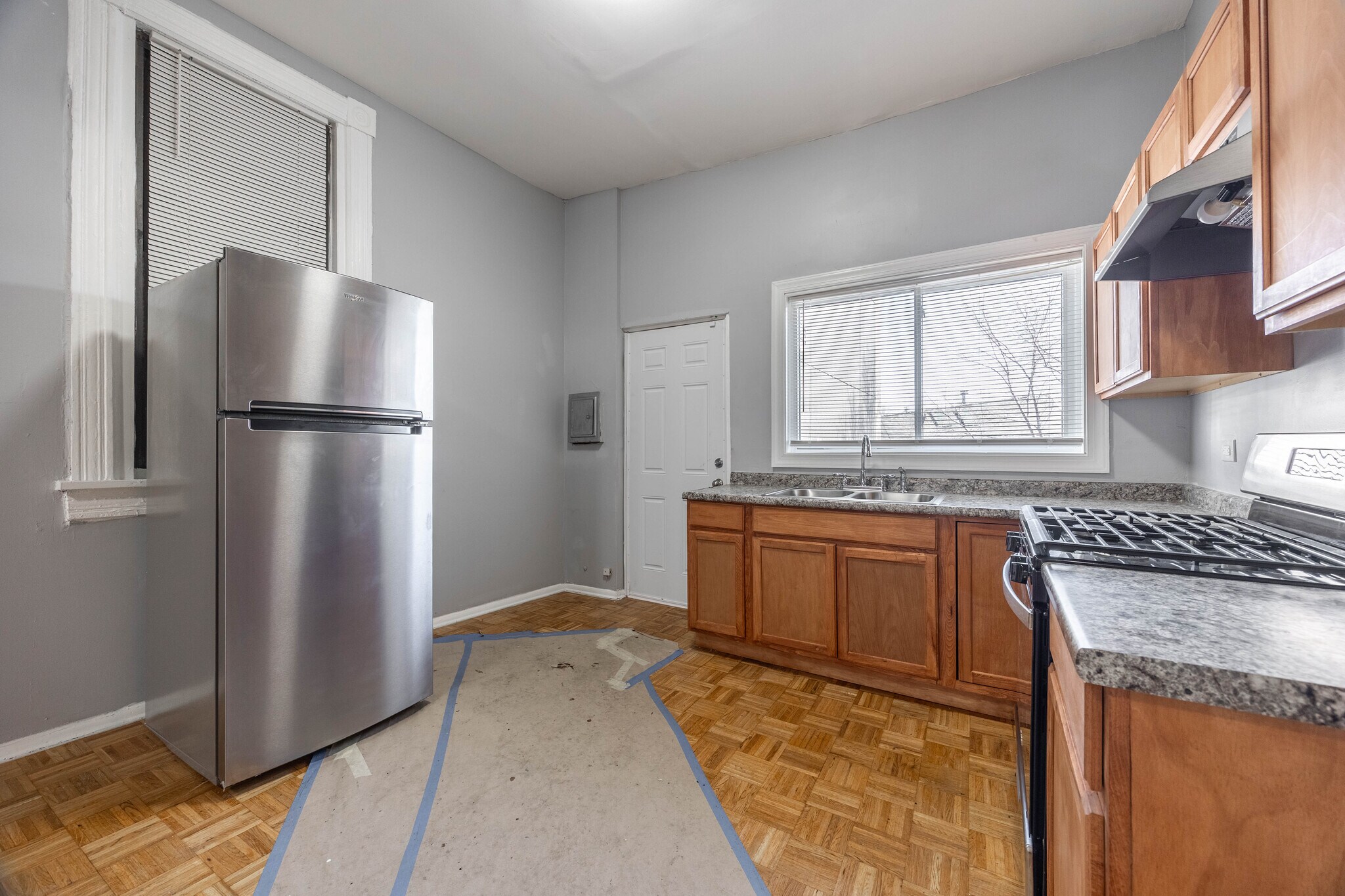 Building Photo - 1877 N Milwaukee Ave