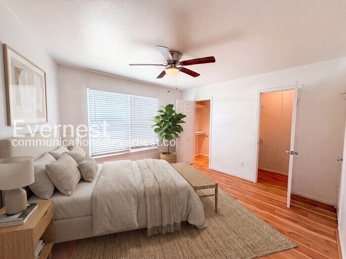 Building Photo - 707 Valley View Dr