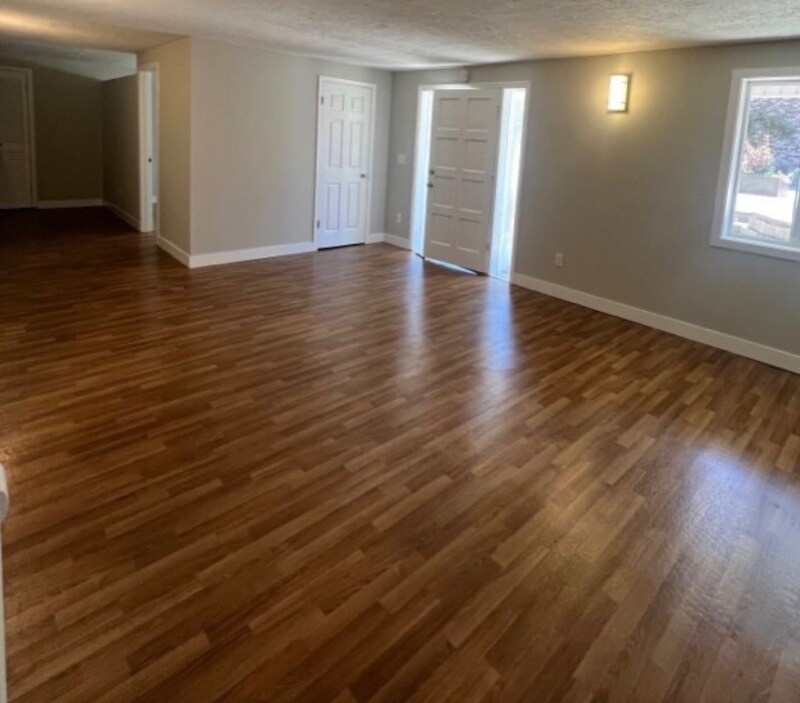 Building Photo - 2755 NE Hogan Dr