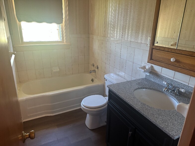 Building Photo - 230 S Airport Rd