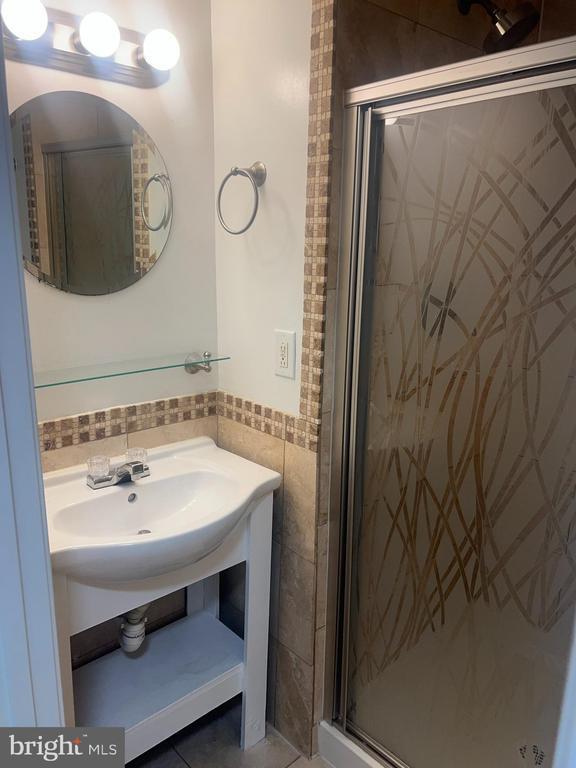 Building Photo - 14432 Four Chimney Dr