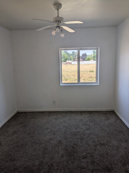 Building Photo - 3917 Altamont Dr