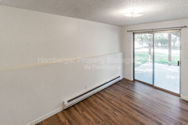 Building Photo - 2618 S Blake Rd