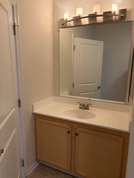 Building Photo - 2665 Prosperity Ave