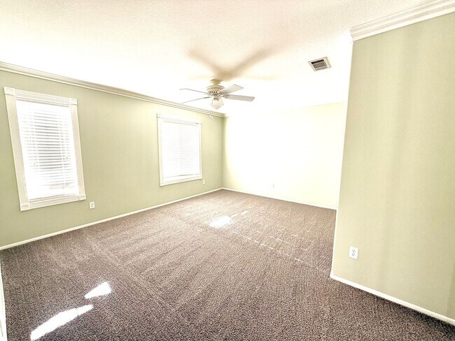 Building Photo - 4 Bed Single Story Home for rent in Wildomar