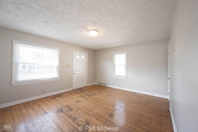 Building Photo - 1716 E 46th St