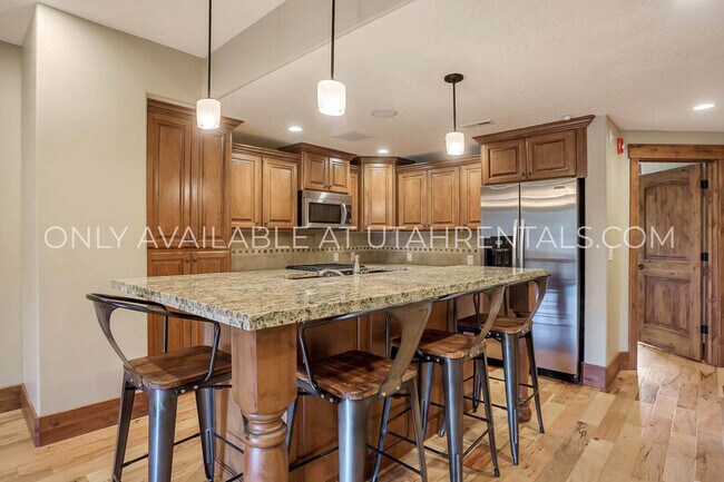 Building Photo - 13412 N Alexis Dr
