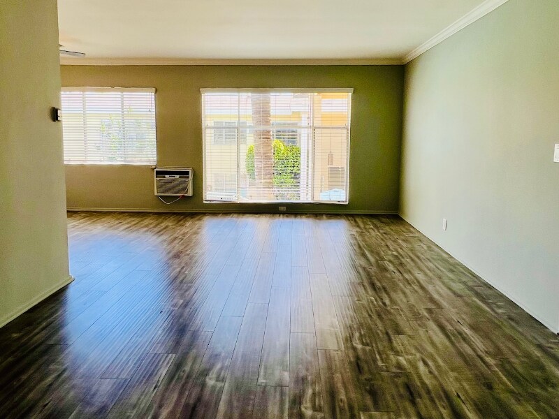 Building Photo - 4475 Murietta Ave