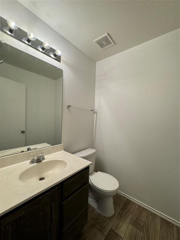Building Photo - 1152 Hyde Park Dr