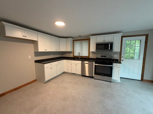 Building Photo - 206 Comfort St