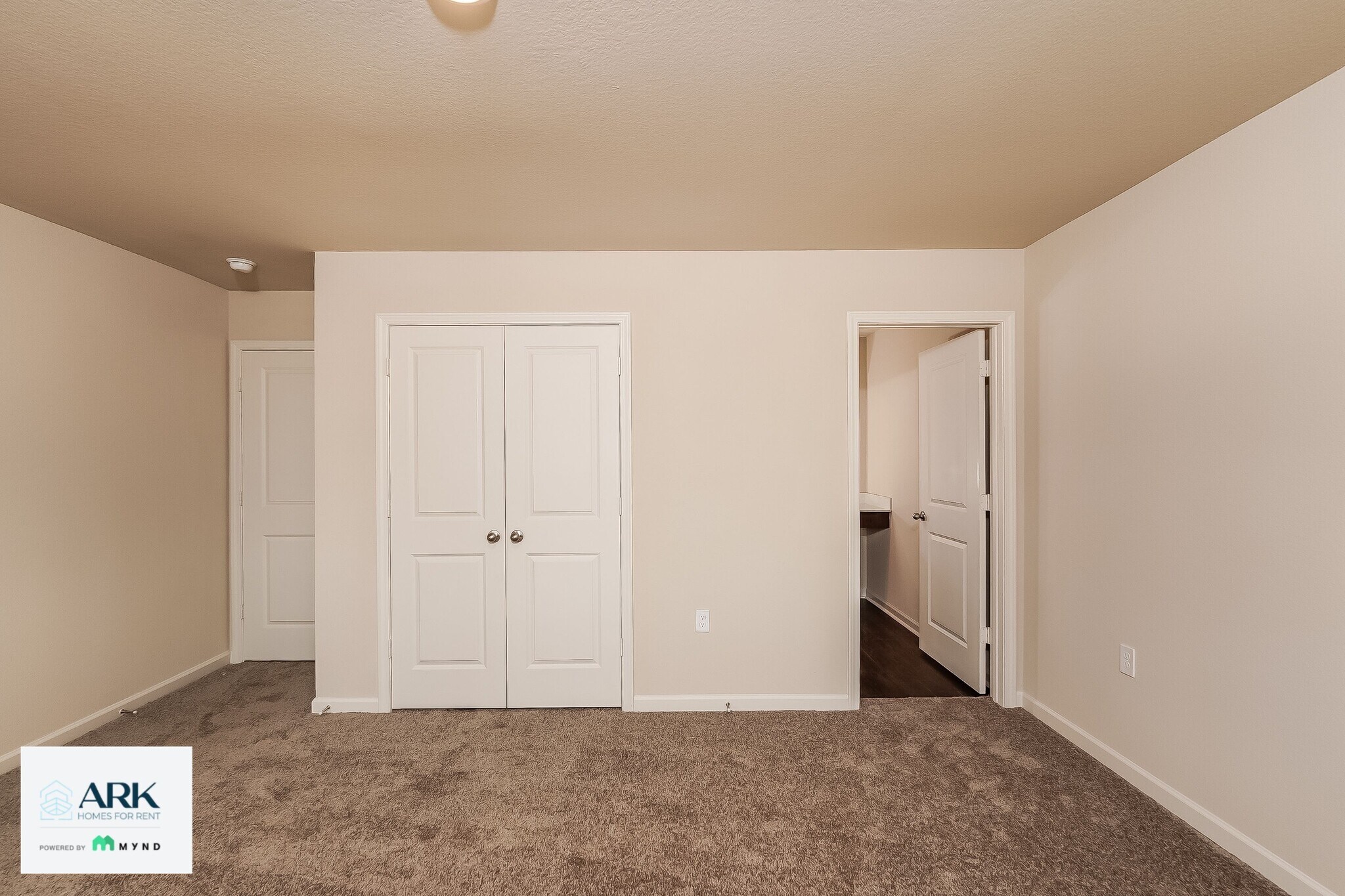 Building Photo - 6147 Rainbow Row