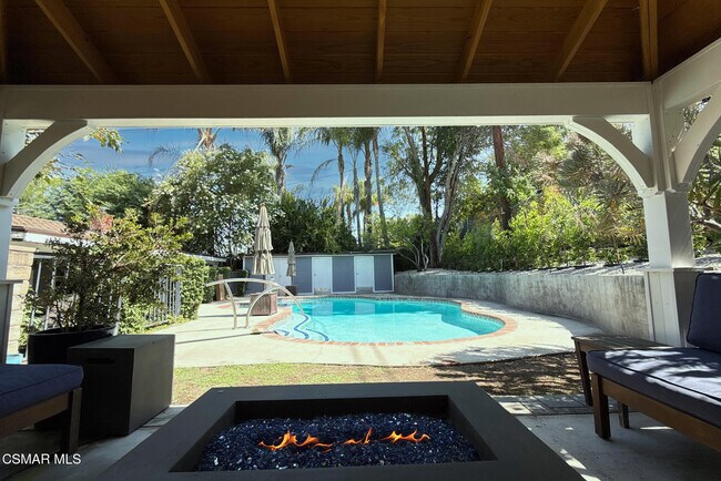 Building Photo - 4748 Conejo Ave