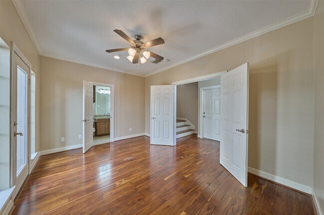 Building Photo - 2526 Bevis St